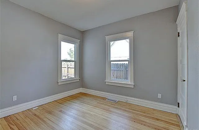 3 bed, 1098 sqft, $2,400 — Photo 3