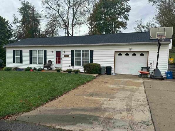 101 High Point Dr, Fairmont, WV 26554