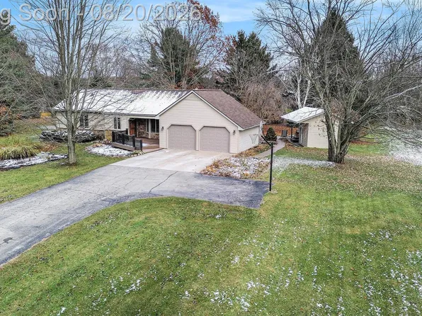292 Norlynn Dr, Howell, MI 48843