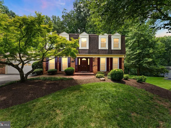 10912 Blue Roan Rd, Oakton, VA 22124