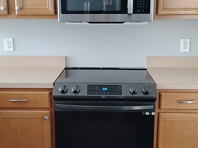1020 Solana Cir — Photo 10