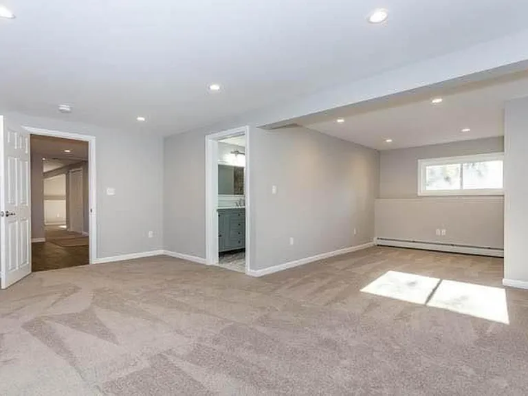 115 Grove St — Photo 9