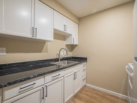 2nd image of 420 Grangnelli Ave #5256738