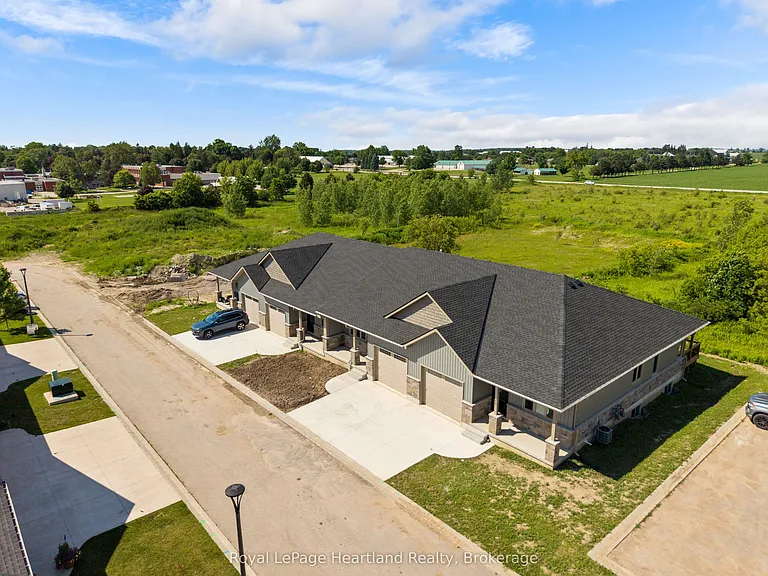 27 Silver Creek Rd — Photo 44