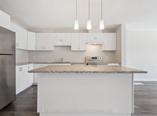 13 Meadowridge St, Kitchener, ON N2P 0H2