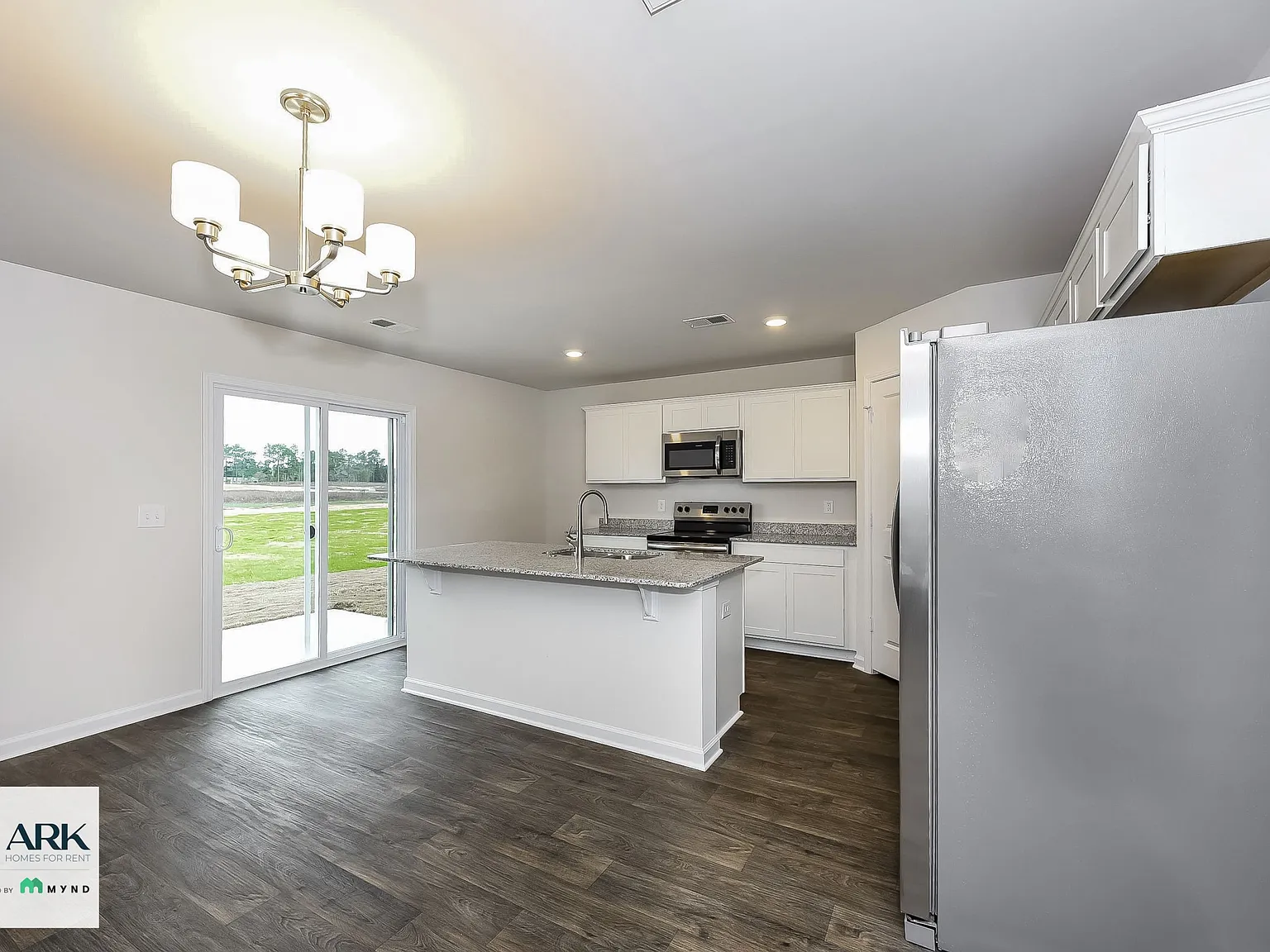 4 bed, 2.5 bath, 1775 sqft, $1,895 — Photo 4