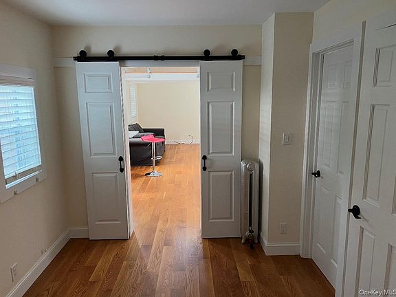 5th image of 234 Foxhurst Road