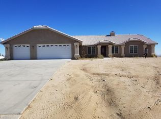 8477 Malpaso Rd, Phelan, CA 92371