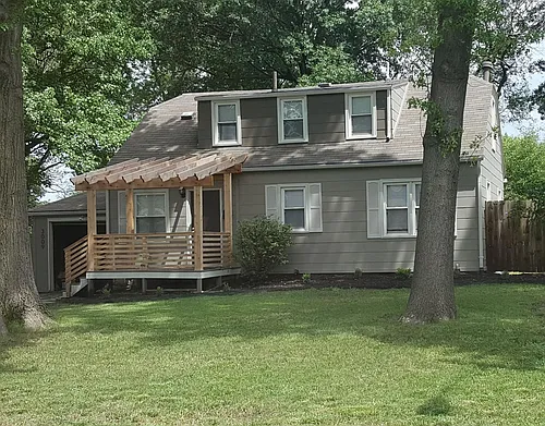 3009 S 8th Ter Photo 1