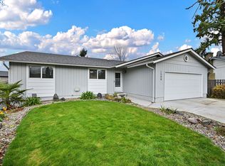 1500 Carobelle Ct, Cottage Grove, OR 97424