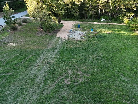 3rd image of 805 Pate Rd