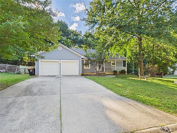 2nd image of 1407 Woodlawn Dr