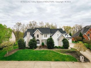 8019 Southridge Way, Hurricane, WV 25526