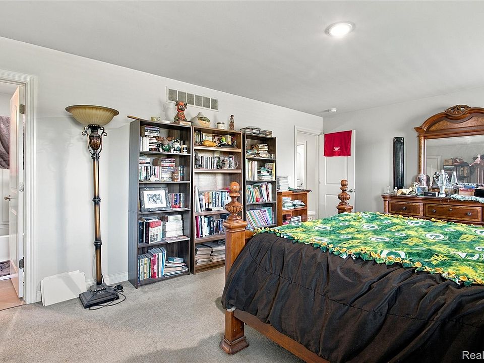 7000 Chandler Dr, photo 28