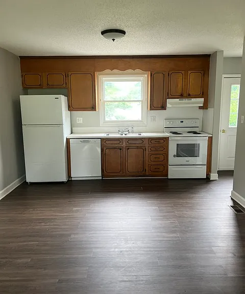 328 Millsaps Rd — Photo 4