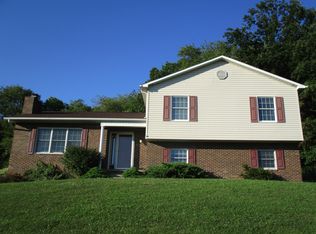 310 Chaintown Rd, Dawson, PA 15428