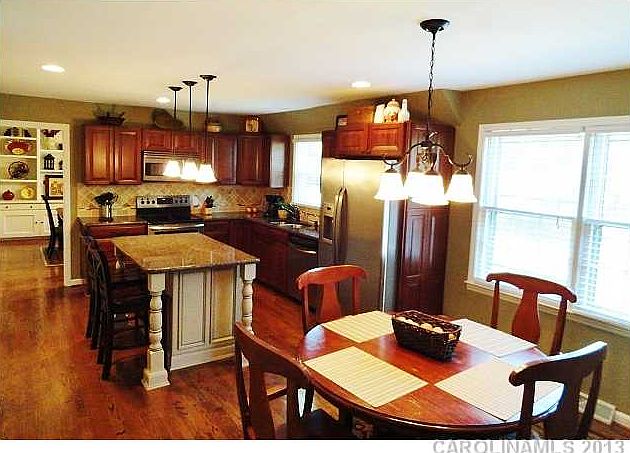 1st image of 6707 Brynwood Dr