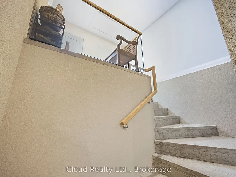 23 Swanhurst Blvd #B — Photo 20