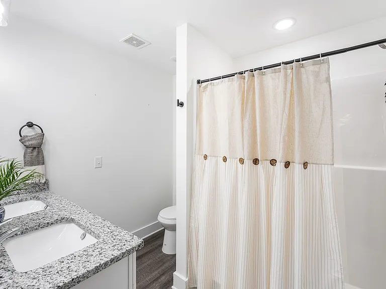 4231 Barnwell Ave — Photo 19