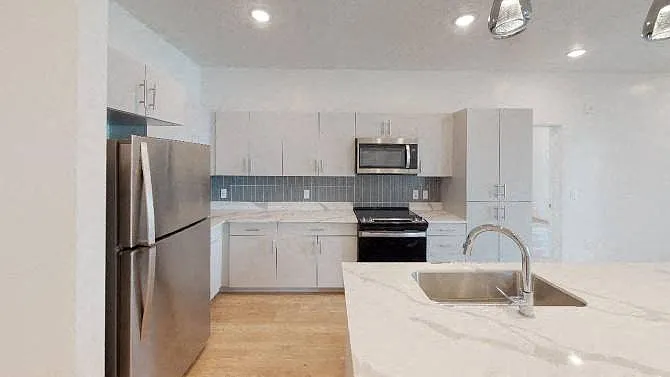 SevenO2 Main Apartments — Photo 128