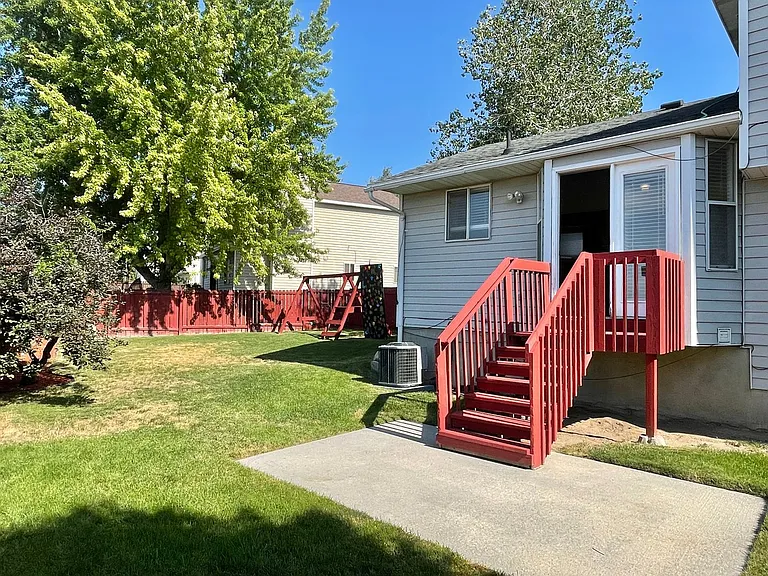 617 E Orangewood Ln — Photo 33