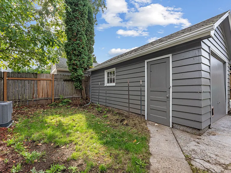 5937 N Denver Ave — Photo 37