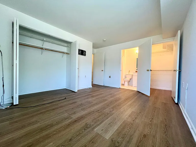 1111 Castle Harbor Pl #1A — Photo 12
