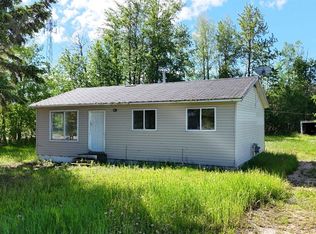 9 N 1st Ave SW, Big Lakes County, AB T0G 1C0