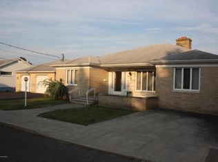 516 Clark St, Old Forge, PA 18518