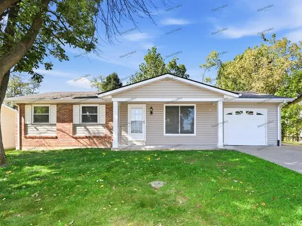 1025 Drexel Dr, Saint Charles, MO 63303