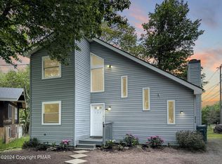 102 Feather Ln, Tobyhanna, PA