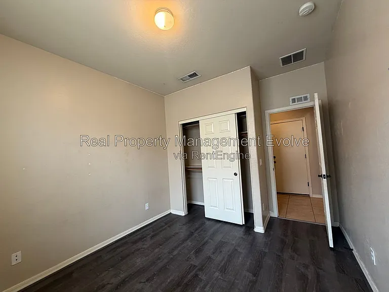 5640 W Kowalsky Ln — Photo 17
