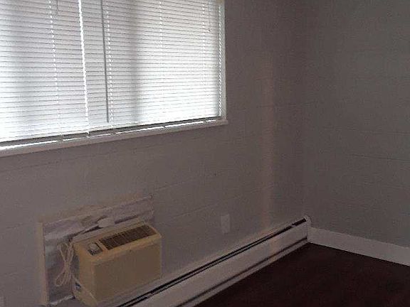 5th image of 2485 Mount Read Blvd #10