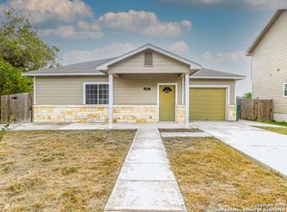 506 W 5th St, Converse, TX 78109