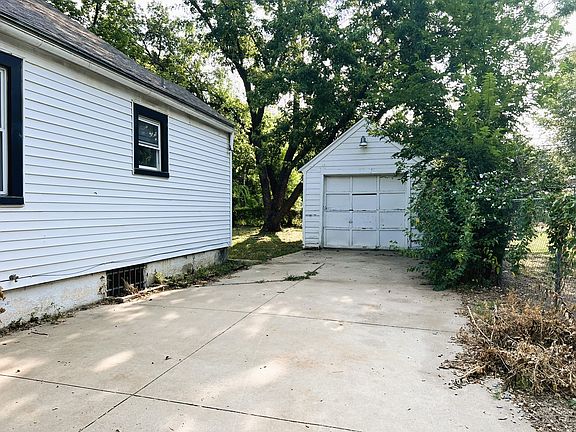 612 N Grove Exterior 1_09042024