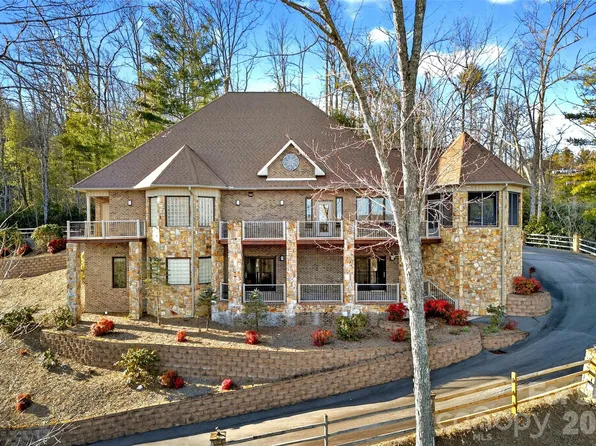 142 Dogwood Trl, Spruce Pine, NC 28777