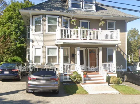 64 High St #B, Andover, MA 01810