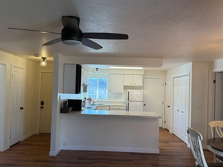 3675 N Collister Dr — Photo 5