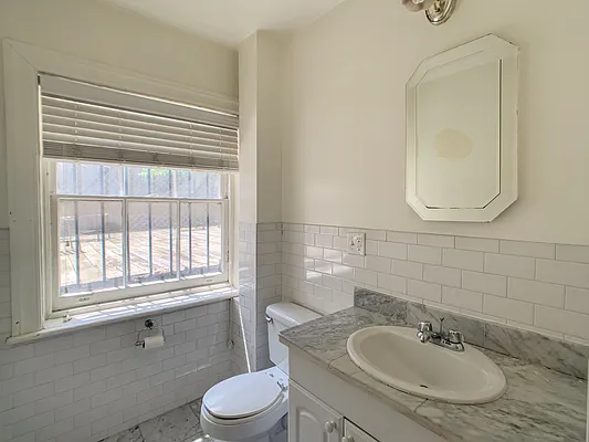 Rented by Anchor Associates | media 26