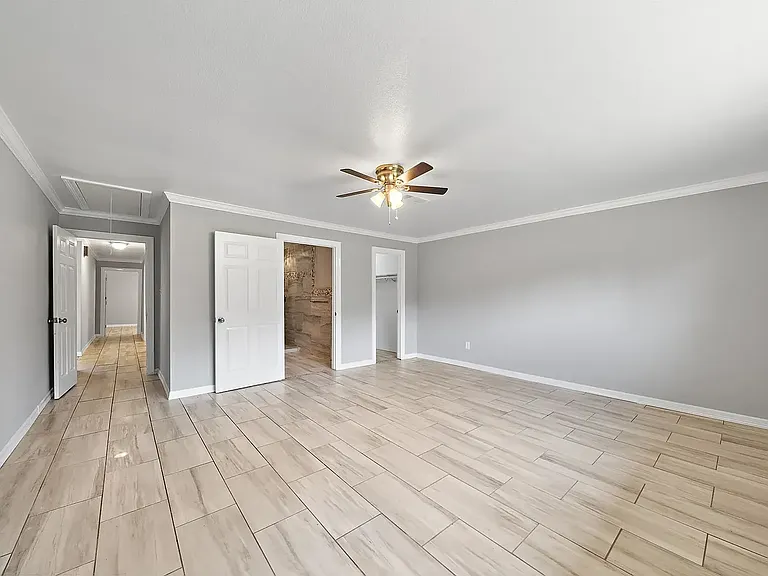 118 Tamarind St — Photo 10