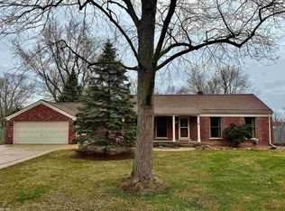 21145 Hale St, Clinton Township, MI