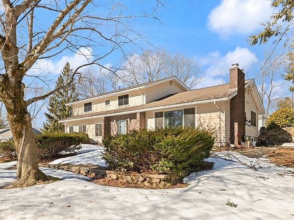 2nd image of 21 Olsen Rd