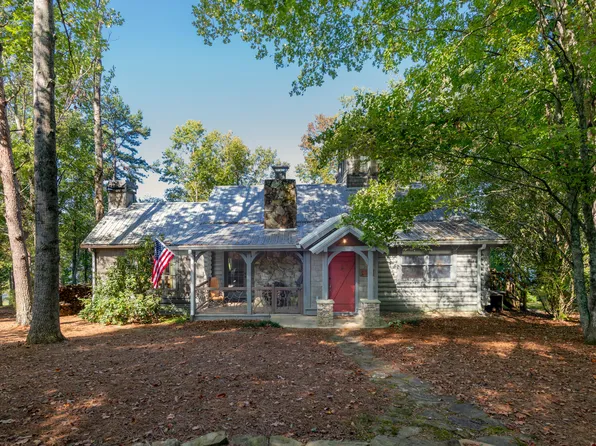 404 Dean Dr, Ten Mile, TN 37880