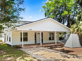 7247 Treasure Island Rd, Leesburg, FL 34788