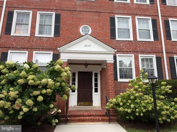 3035 S Buchanan St APT C1, Arlington, VA 22206