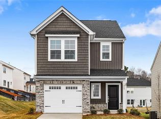 559 Raspberry Hill Rd, Winston Salem, NC 27106