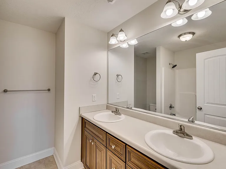 093 Lauren Lane Townhomes — Photo 46