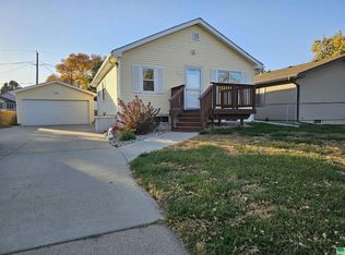 117 Wallace Ave, North Sioux City, SD 57049
