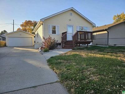 117 Wallace Ave, North Sioux City, SD, 57049