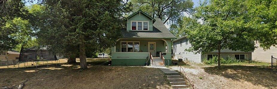 1st image of 821 10 1/2 Ave S #1